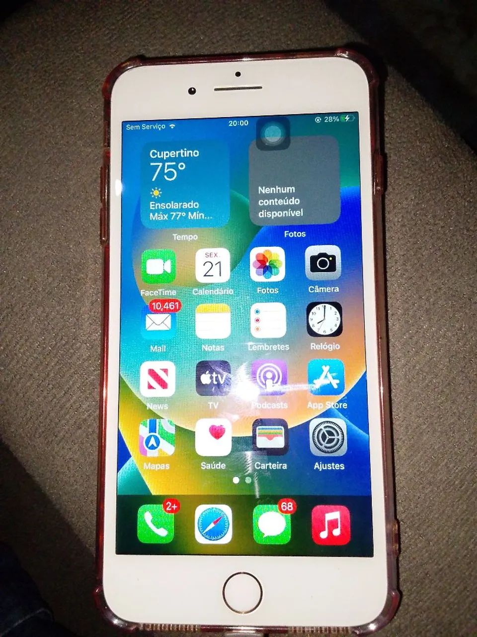 Vende-se iPhone 8 plus bem novo 