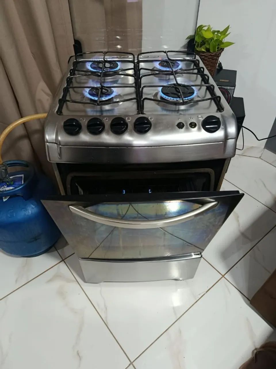 Fogão Eletroclux acendimento automático funciona perfeitamente - Foto 3