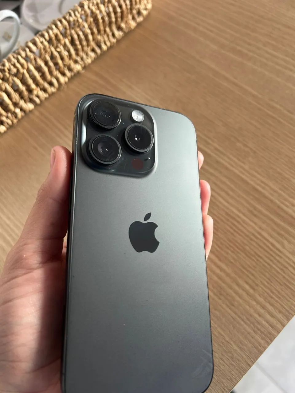 iPhone 15 pro - 256gb - 86% de saúde - Celulares e Smartphones