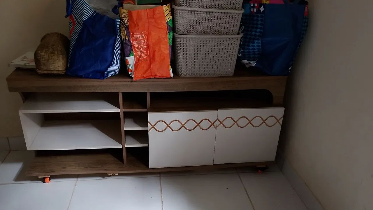 Rack com rodinhas