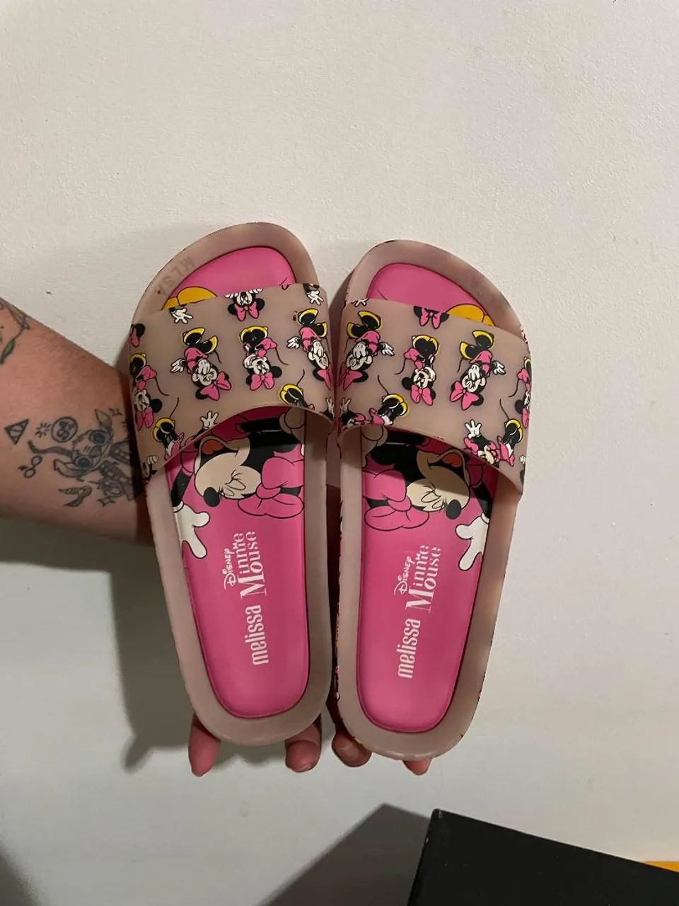 Melissa slide Beach+ minnie