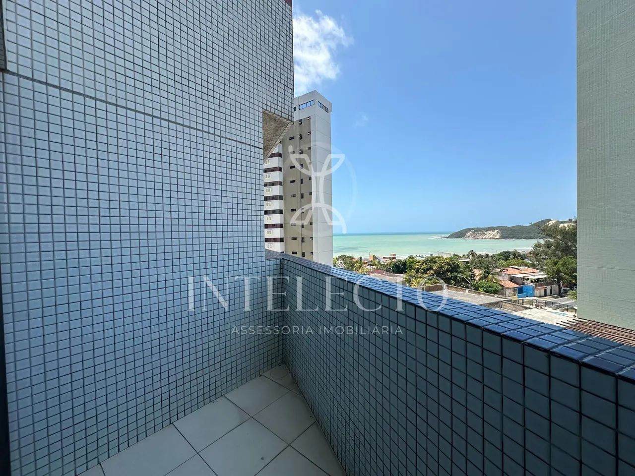 Alugo Apartamento 2 quartos mobiliado PONTA NEGRA - Foto 2