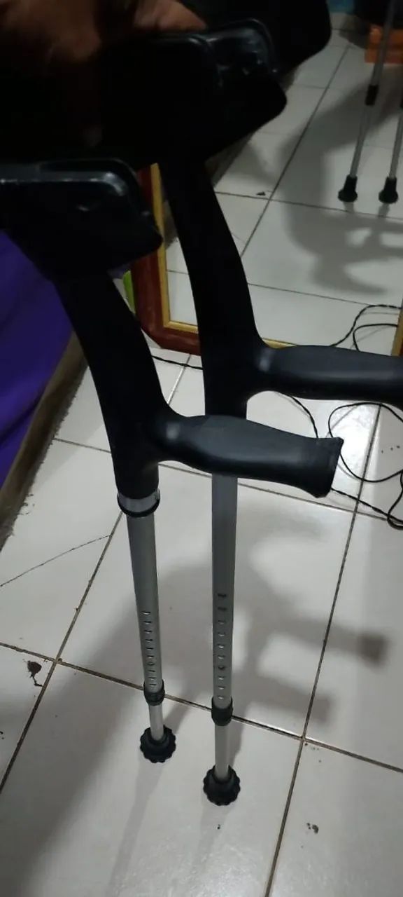 Muletas : Apenas $150 - Foto 3