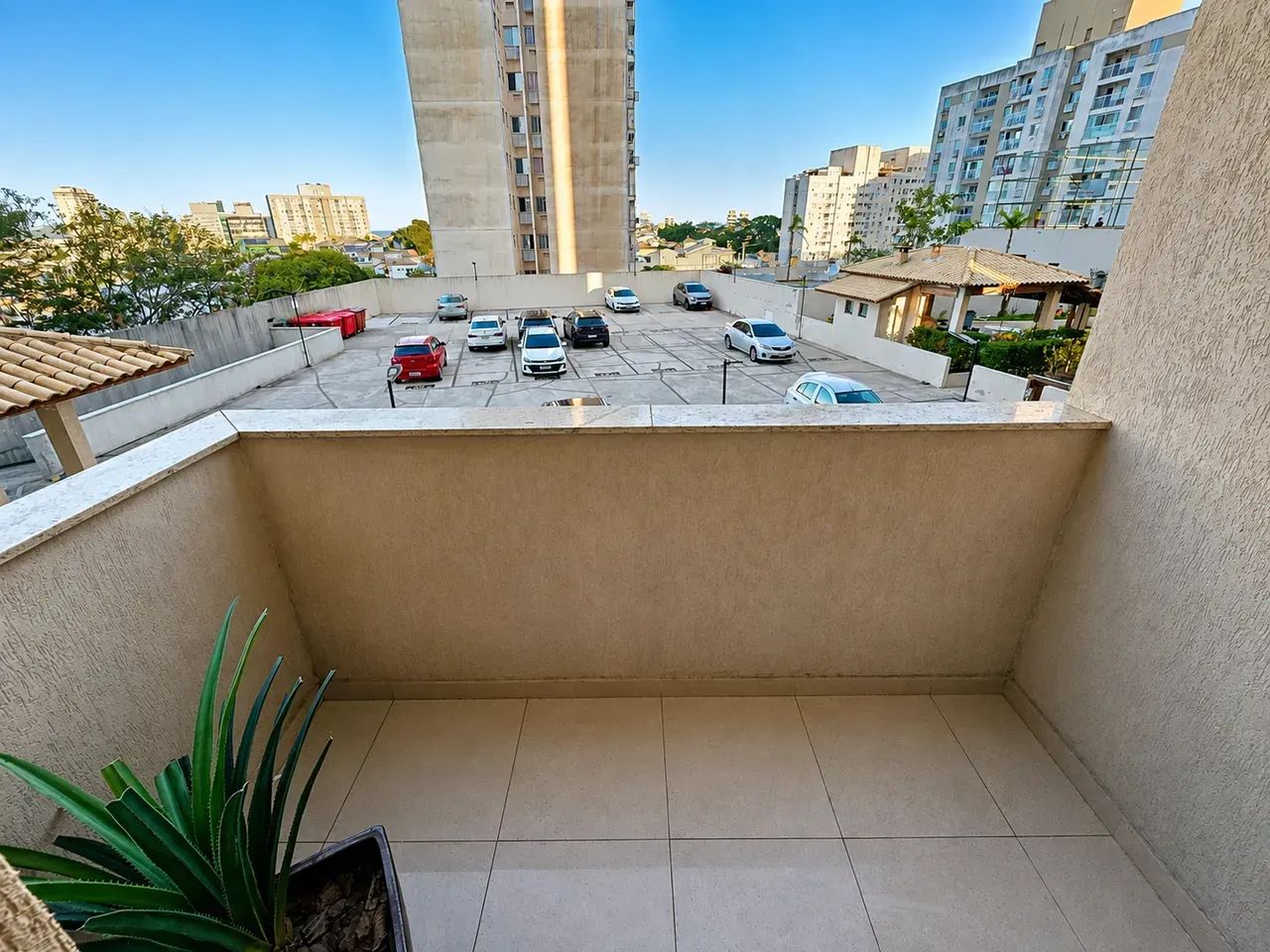 Apartamento 2 quartos com suíte, nascente e lazer completo - Foto 3