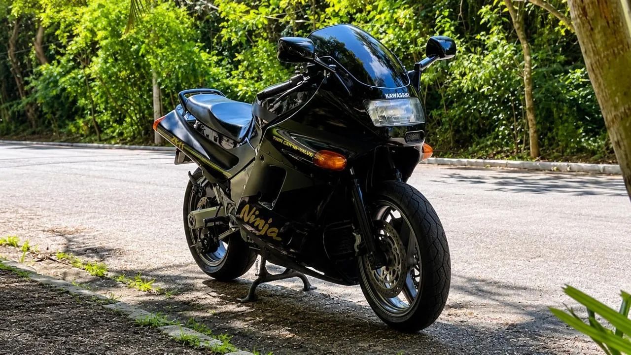 インフィニティ Kawasaki Zx-11 1100cc 1991 - 1525030702 | OLX