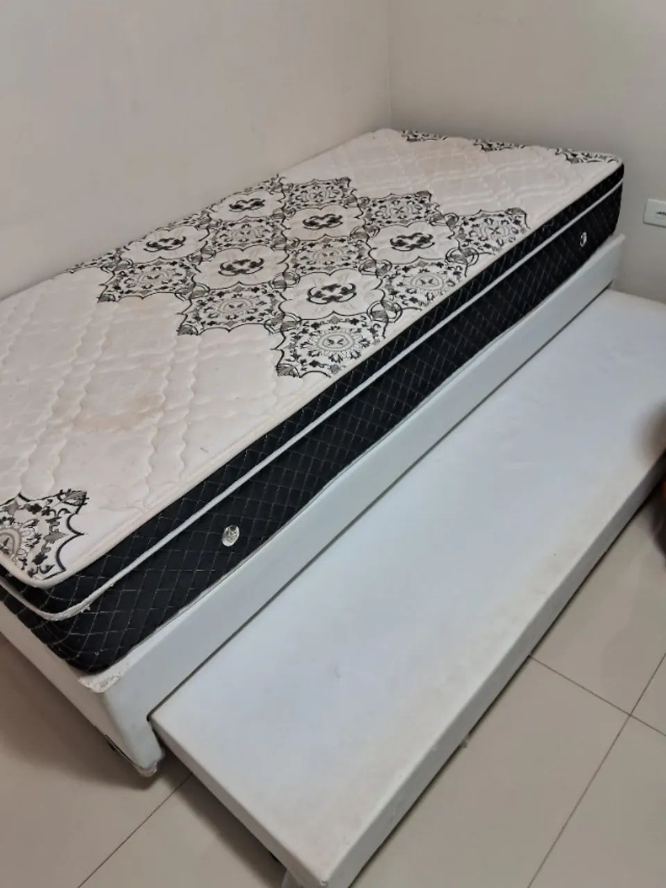 Bicama com colchão com pouquíssimo uso