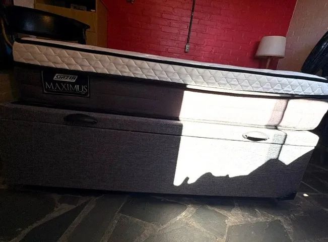 CAMA BOX BAÚ CASAL GAZIN MAXIMUS - 1 ANO DE USO - Foto 3