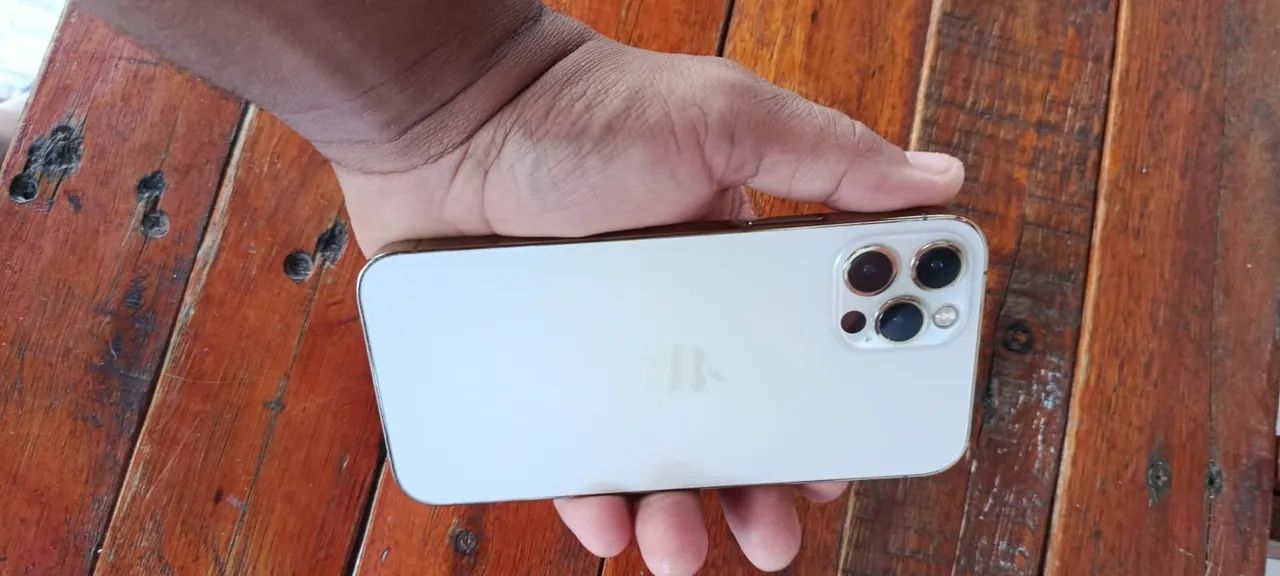 iPhone 12 Pro - Celulares e Smartphones - Jardim Brasília, Betim