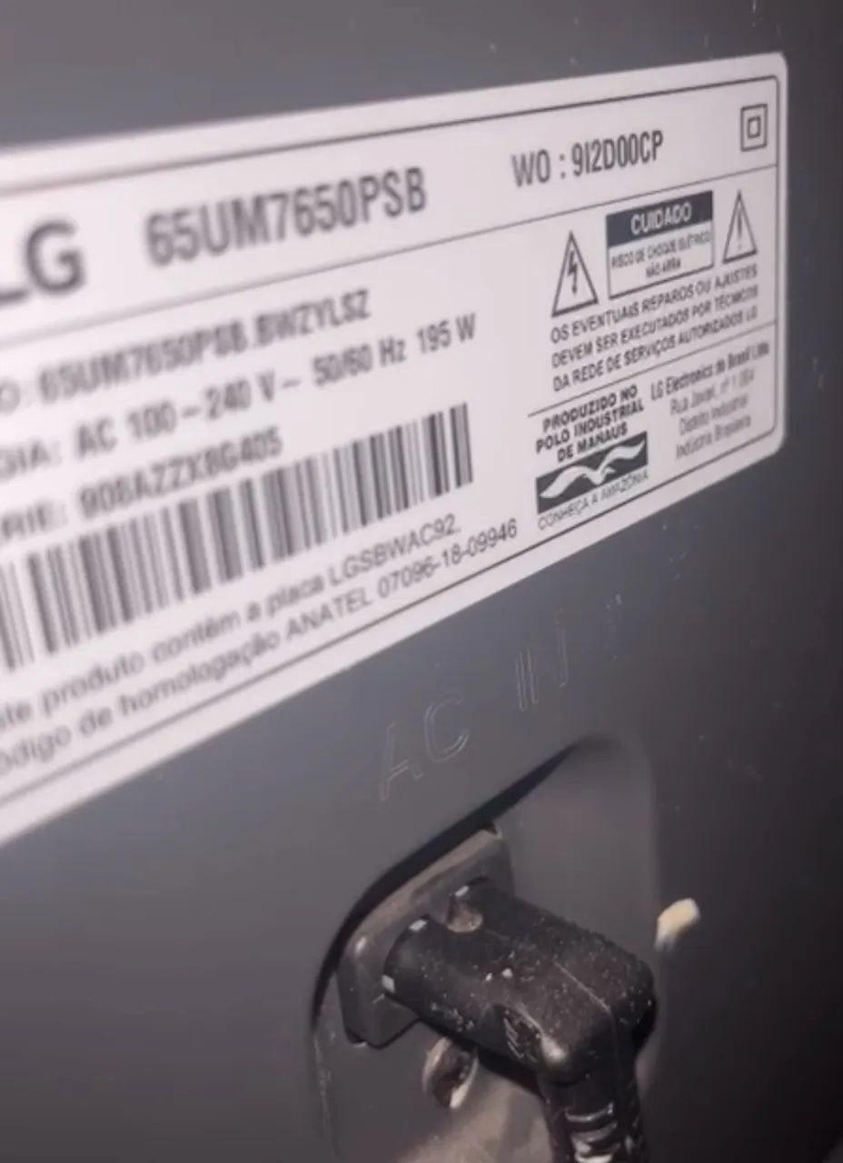 Tela quebrada  tv LG 65 polegadas  - Foto 3