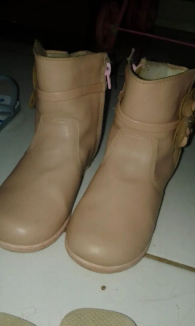 BOTAS, CHINELAS SAPATOS MENINA - Foto 4