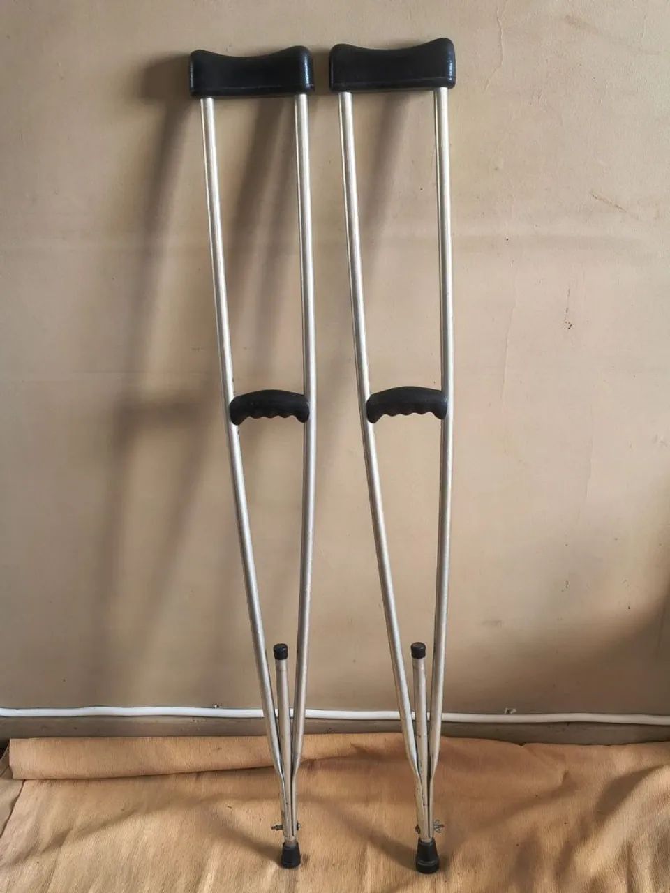 Muleta e andadores para adulto - Foto 5