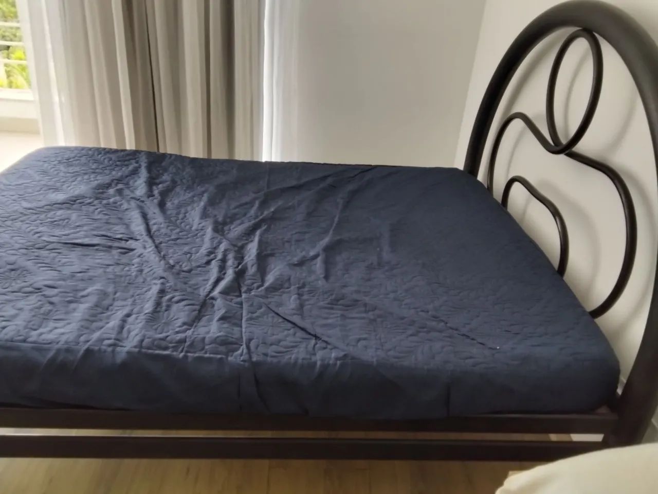 Cama tubular casal com colchão  - Foto 3