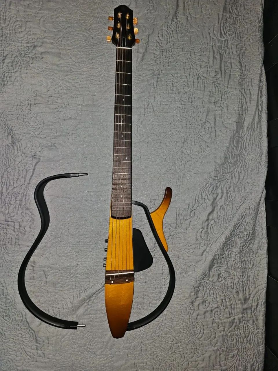 Violão elétrico Yamaha - Foto 3