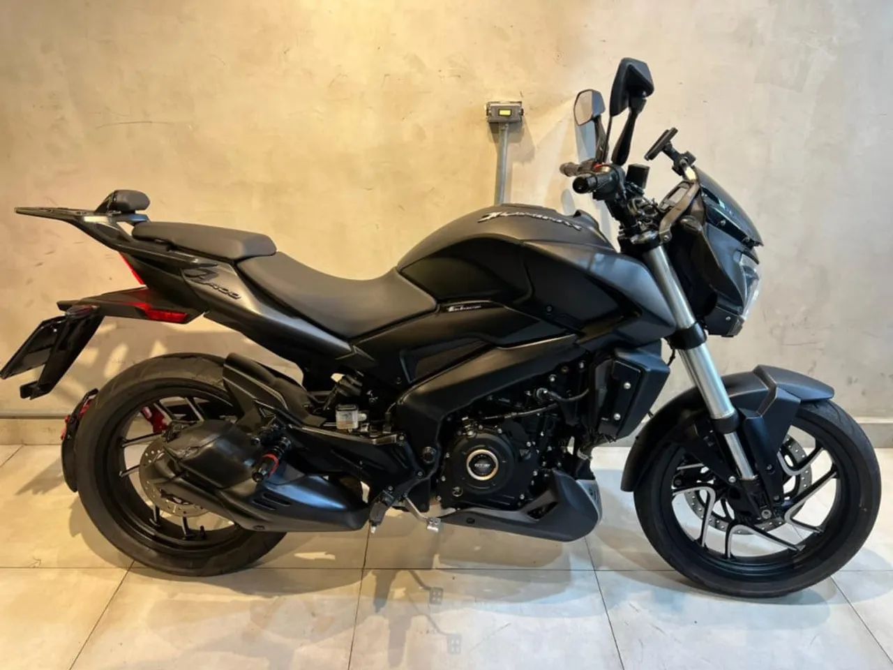 BAJAJ DOMINAR 400 - Foto 2