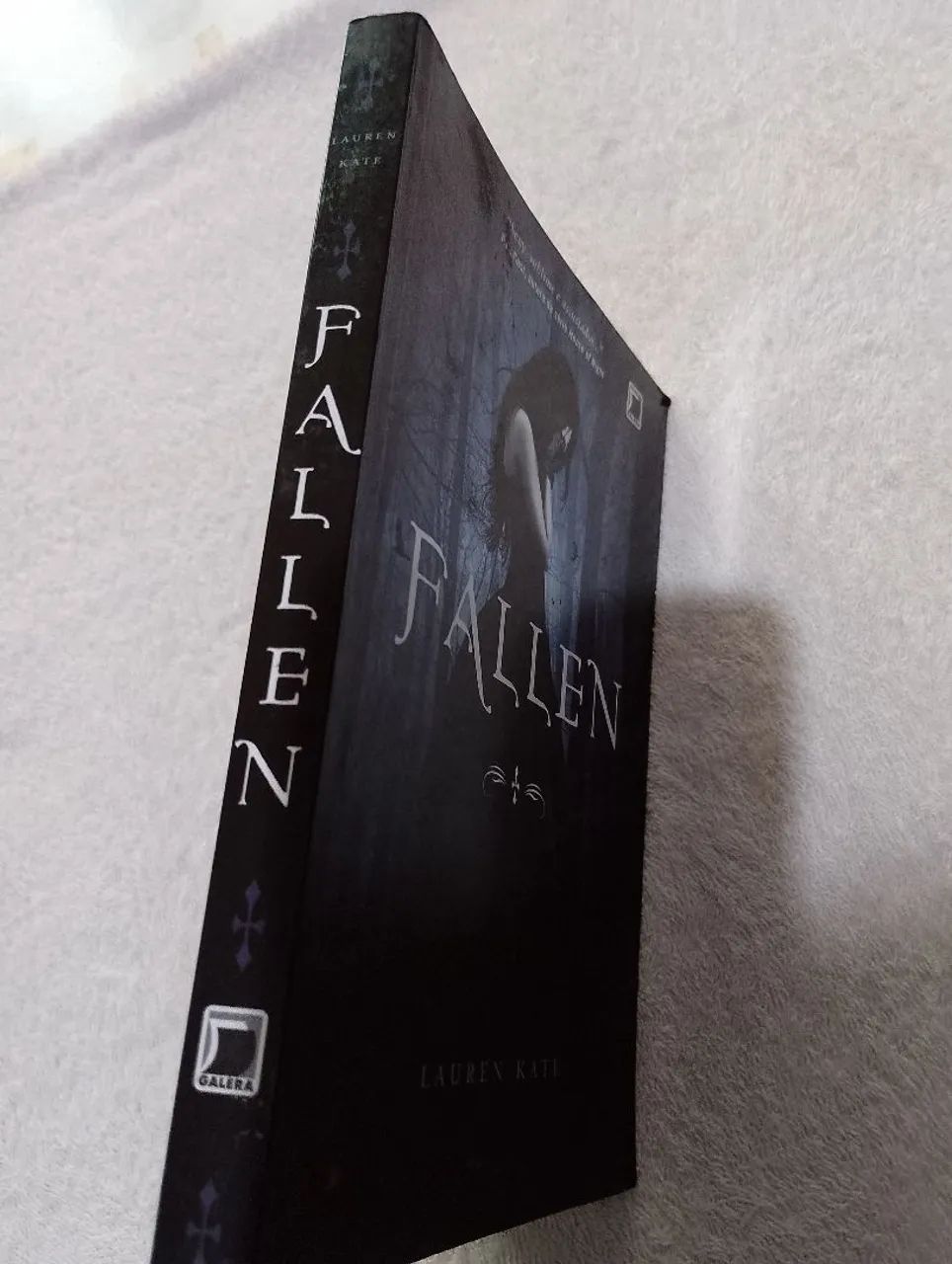 Livro Fallen - Foto 3