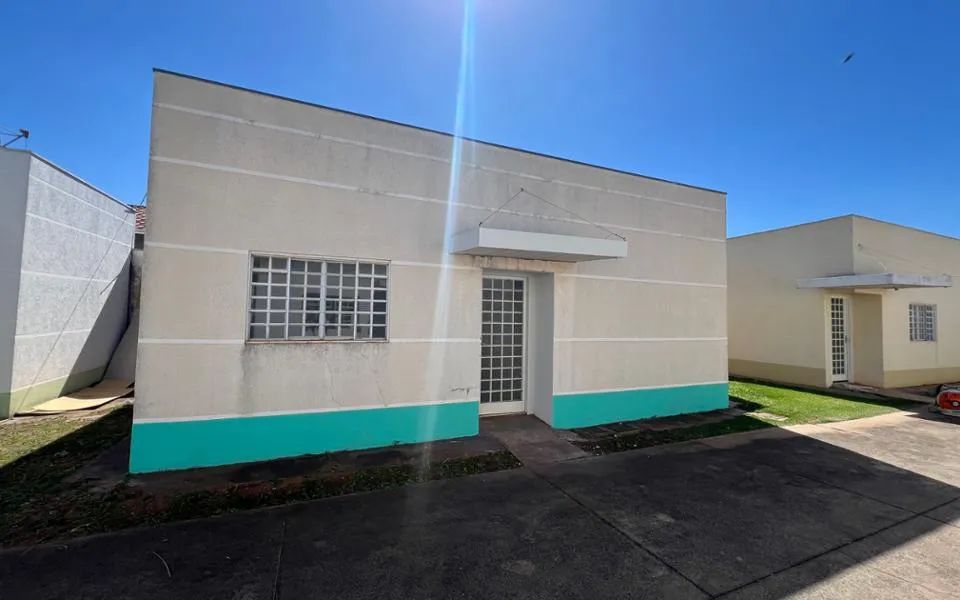 Casa de 02 quartos em condomínio próximo a praça das araras - Foto 2