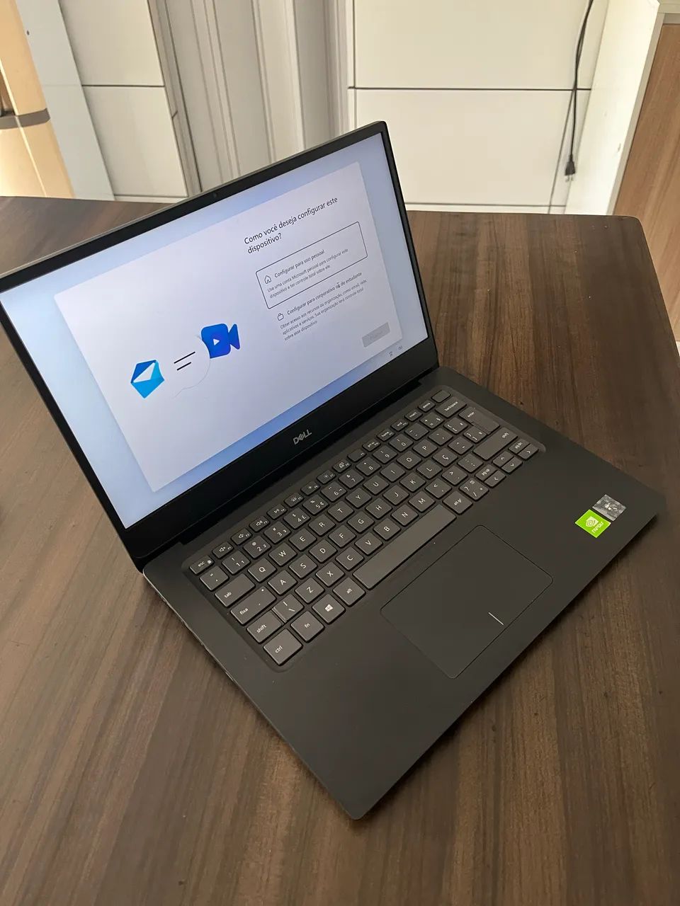 Dell vostro 5490