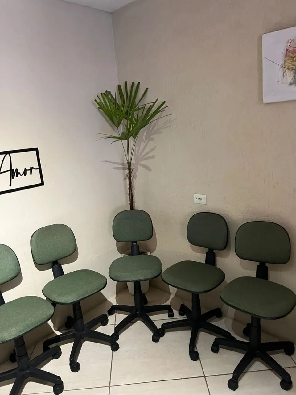 Cadeira escritório/giratória  - Foto 4