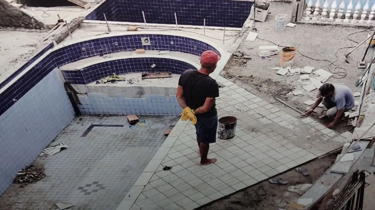 Construção  e reforma  de piscina 
