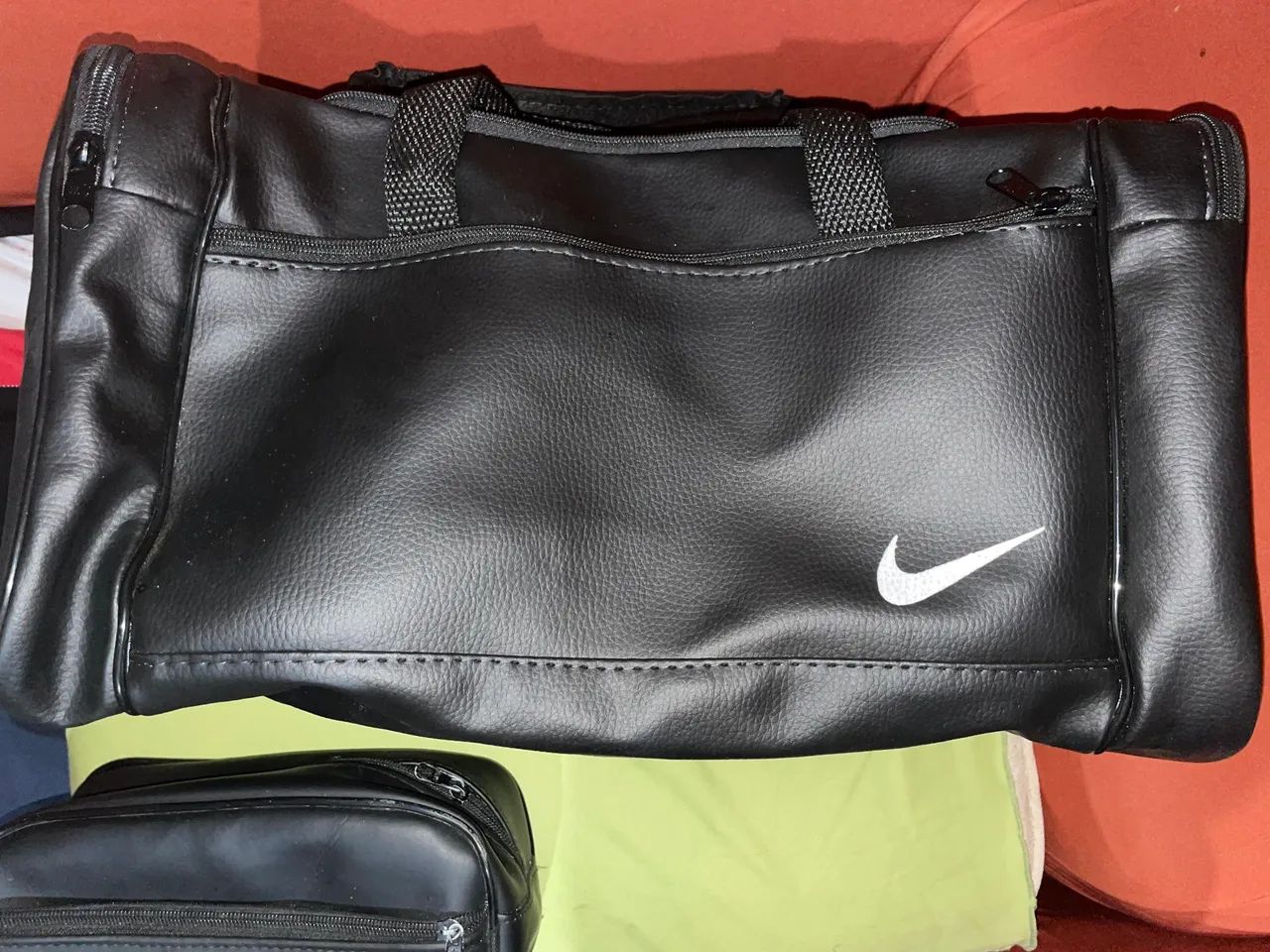 MALA NIKE COURO SINTÉTICO NUNCA USADA - Bolsas, malas e mochilas