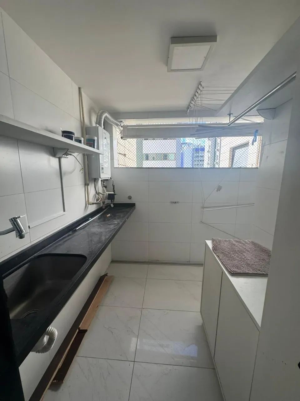 Alugo lindo apartamento na navegantes 180 m2 3 quartos com dependência de funcionária. - Foto 7