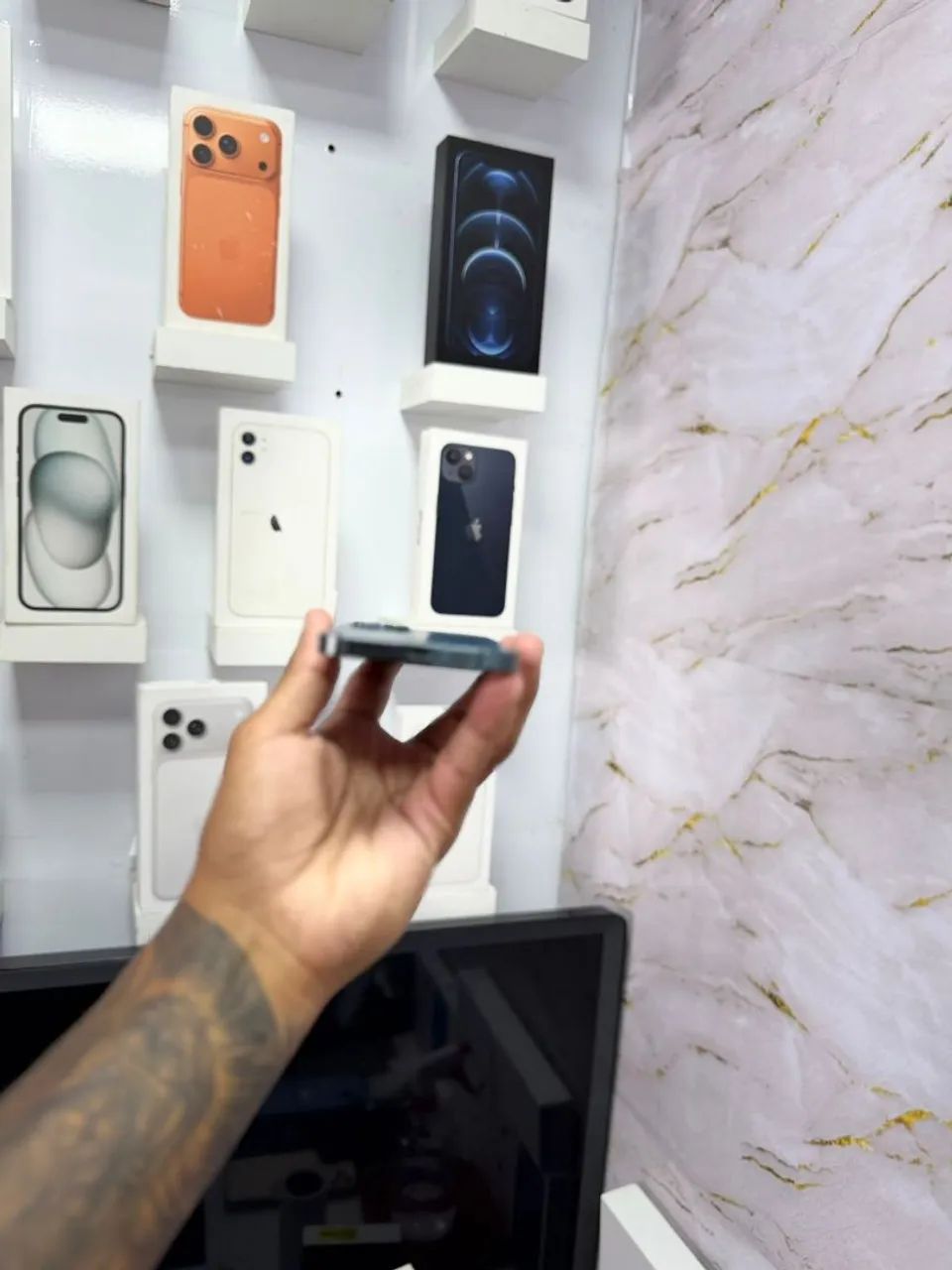 IPHONE 12 PRO 128GB<br>R$ 2.199,00 - Foto 3