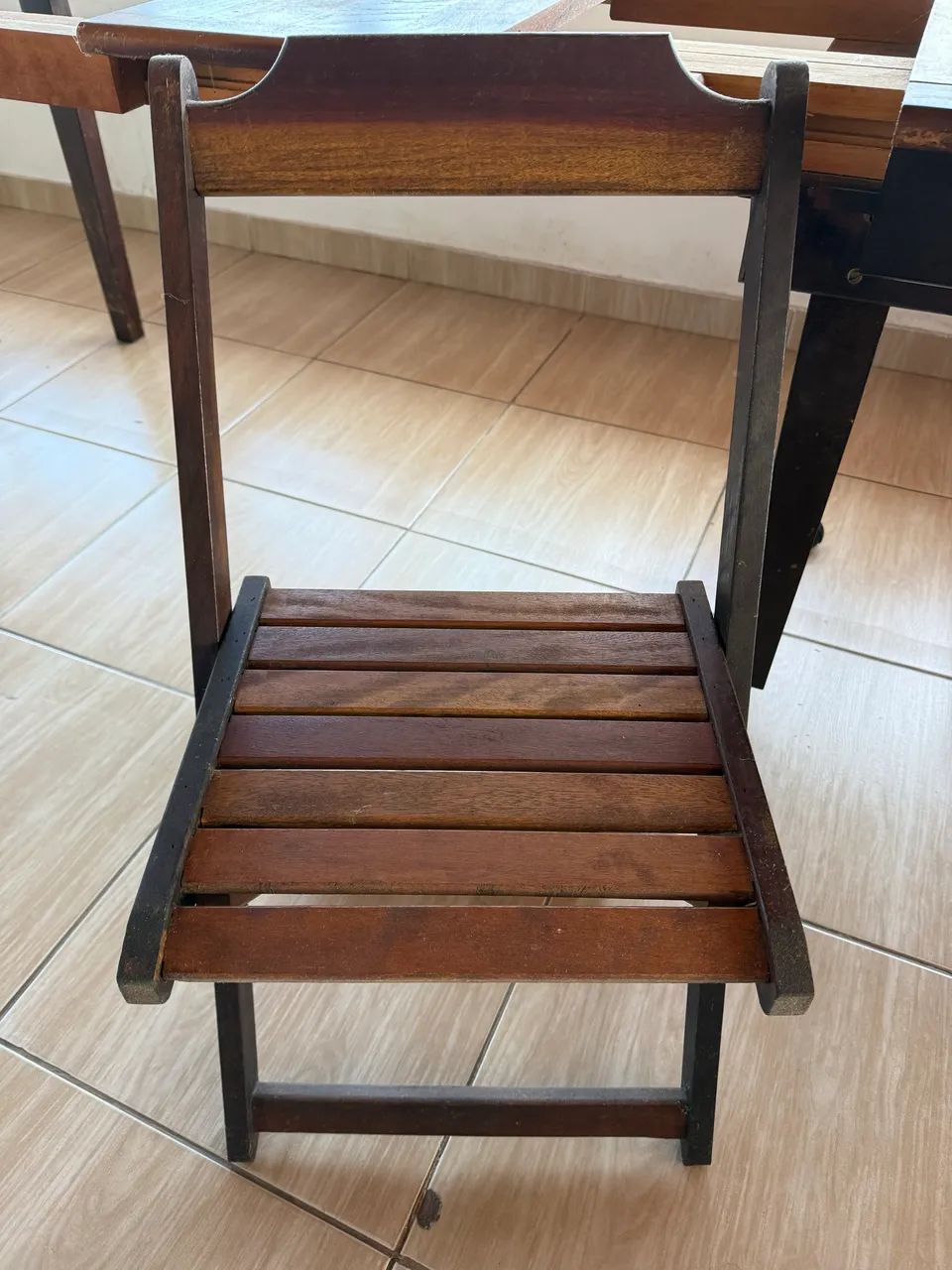 Conjunto de mesa extensível com cadeiras  - Foto 2