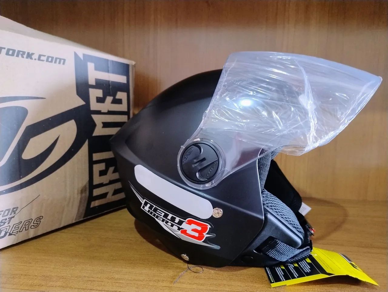 Capacete r8 - Foto 2