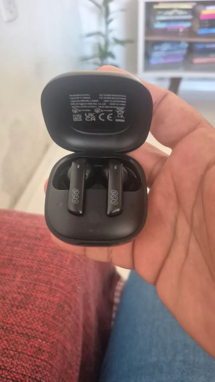 Fone QCY HT05 pegando apenas o lado esquerdo 