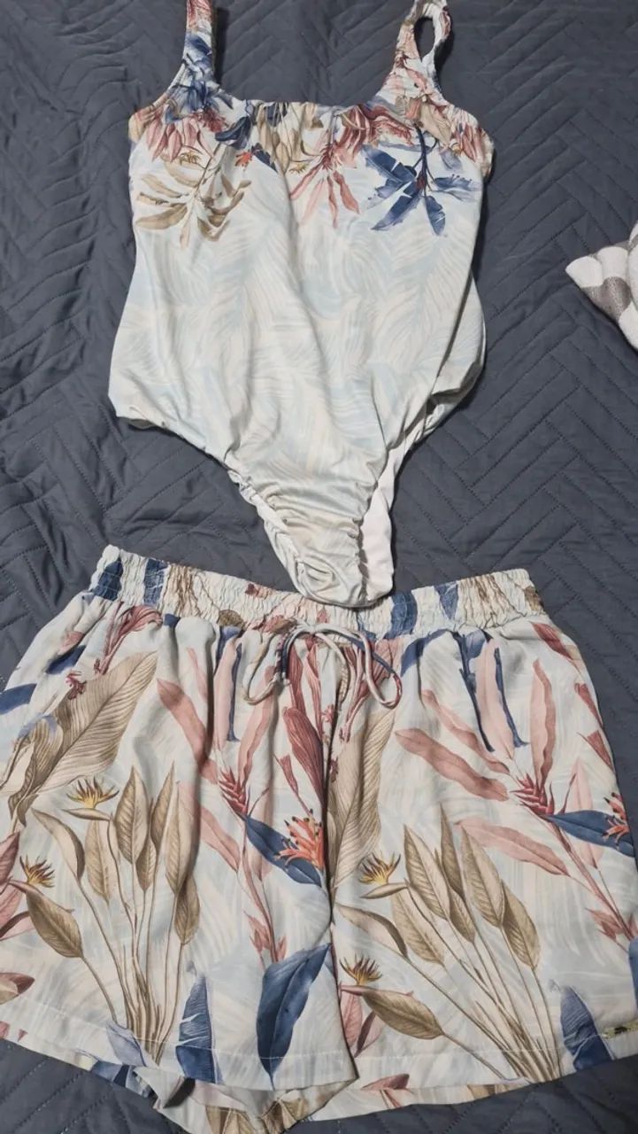 Roupa conjunto. 