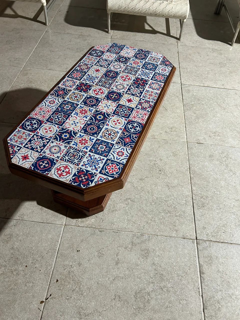 Mesa de centro com rodinhas
