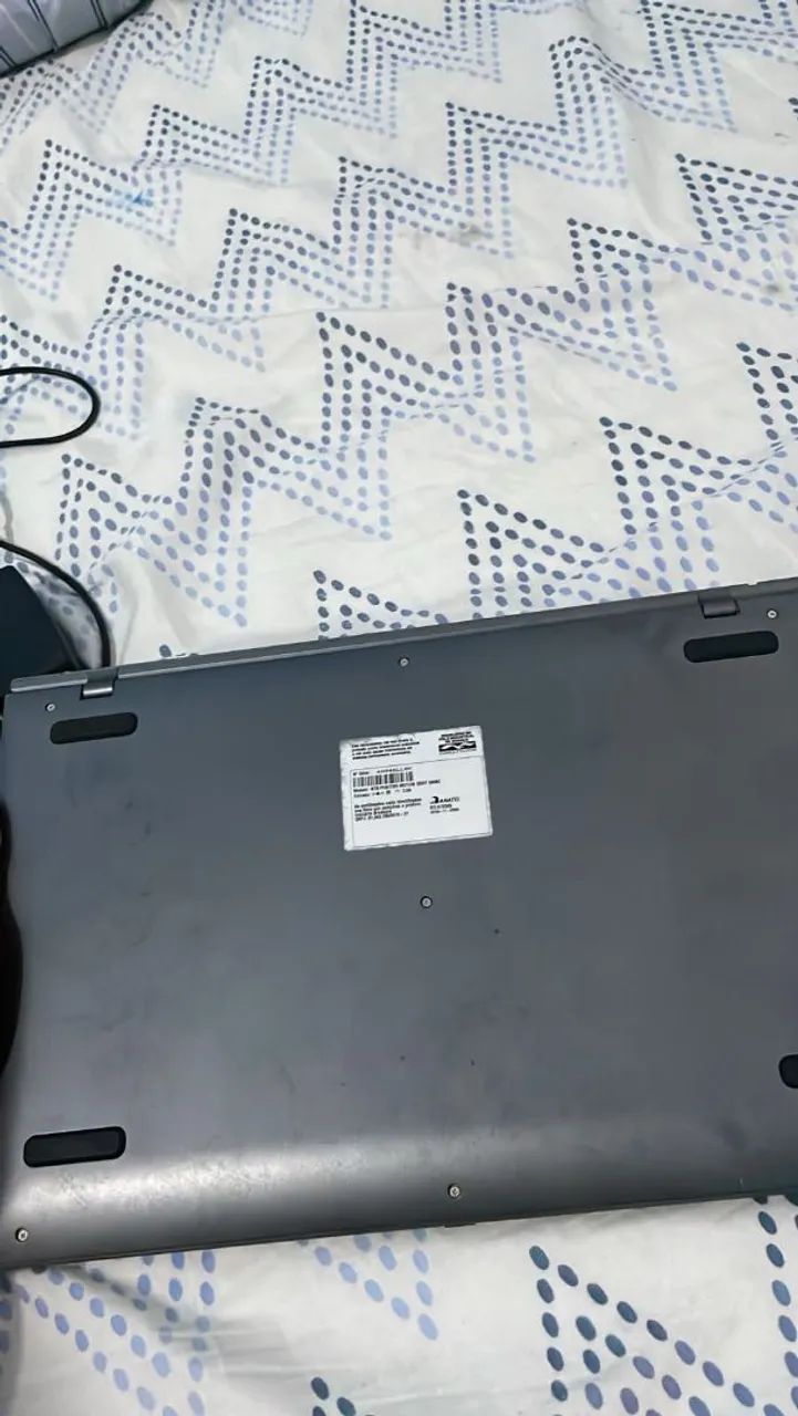 Vendo notebook positivo, com algumas marcas de uso funcionando perfeitamente - Foto 2