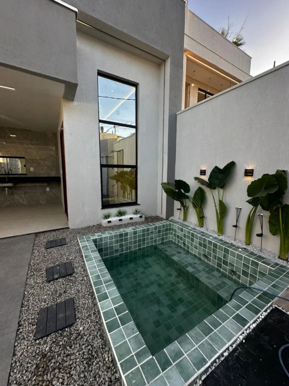 Maraponga, Condomínio Ouro Verde, Casa plana com 03 suítes, deck com hidromassagem - Foto 3