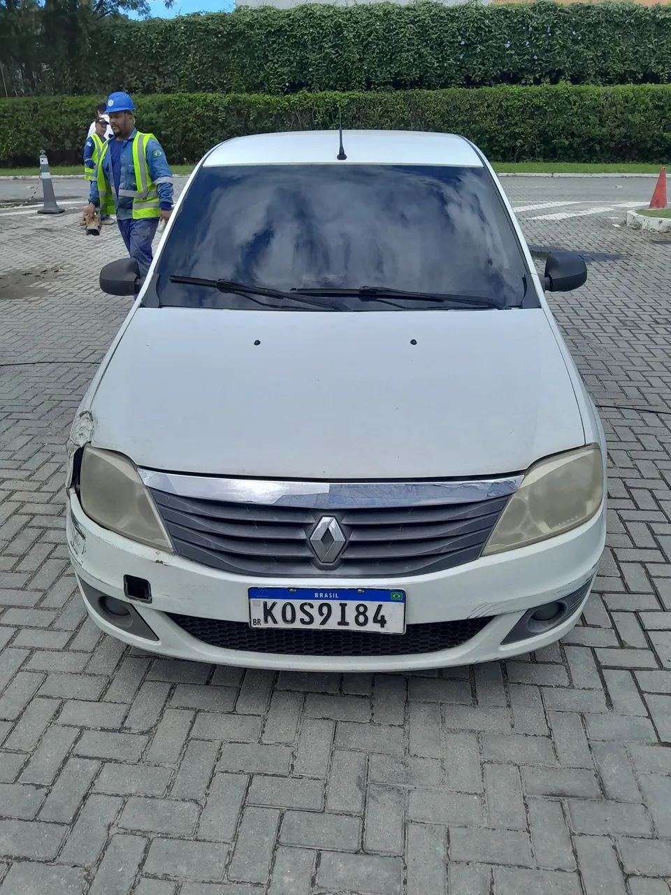 Renault Logan Expression Hi-flex 1.6 8V 4P 2012