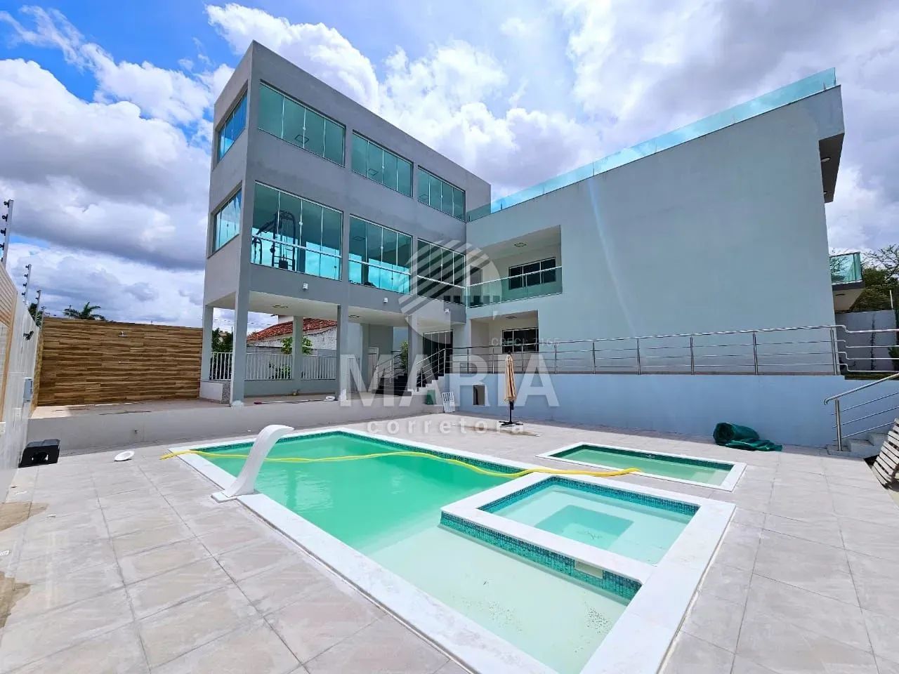 Casa solta com 4 suítes à venda em Gravatá/PE! - Foto 5