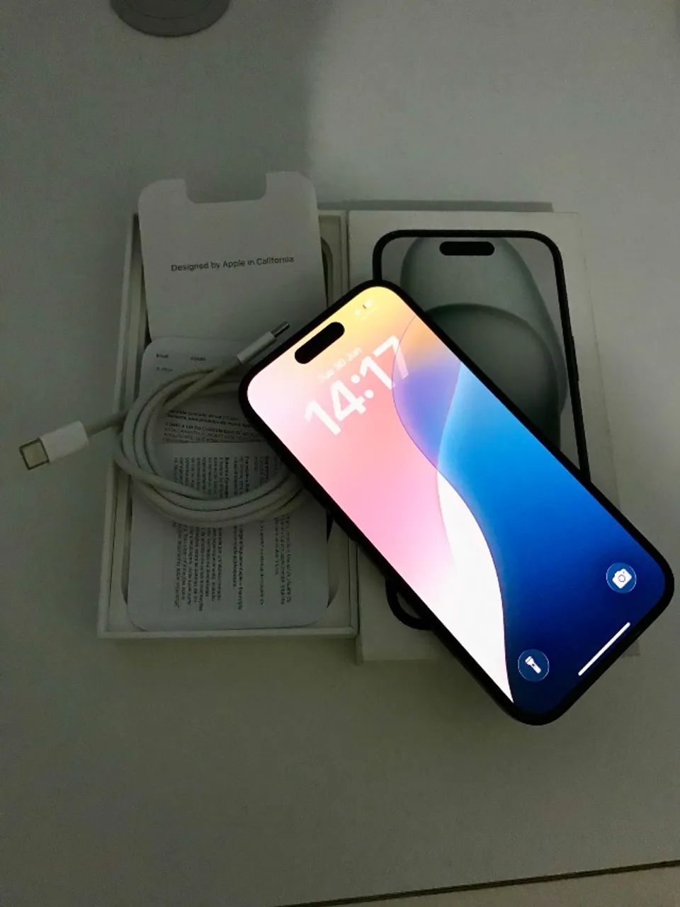 Iphone 15 (128 GB) Preto Chumbo  - Foto 2