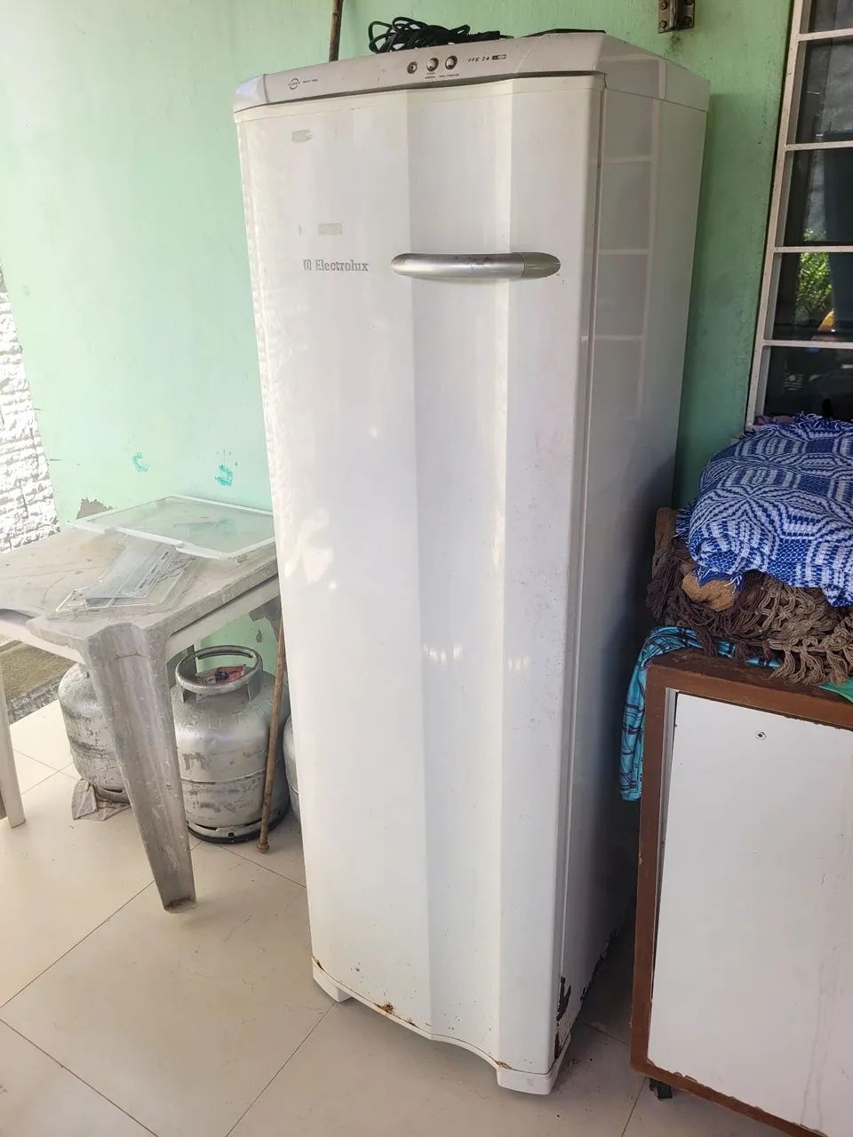 Freezer vertical 6 gavetas eletrolux