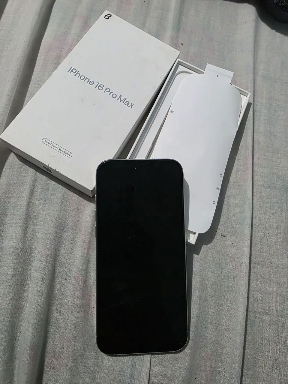 IPhone 16 pro Max 256gb - Foto 3