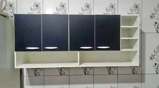 Armário aéreo de 4 portas 