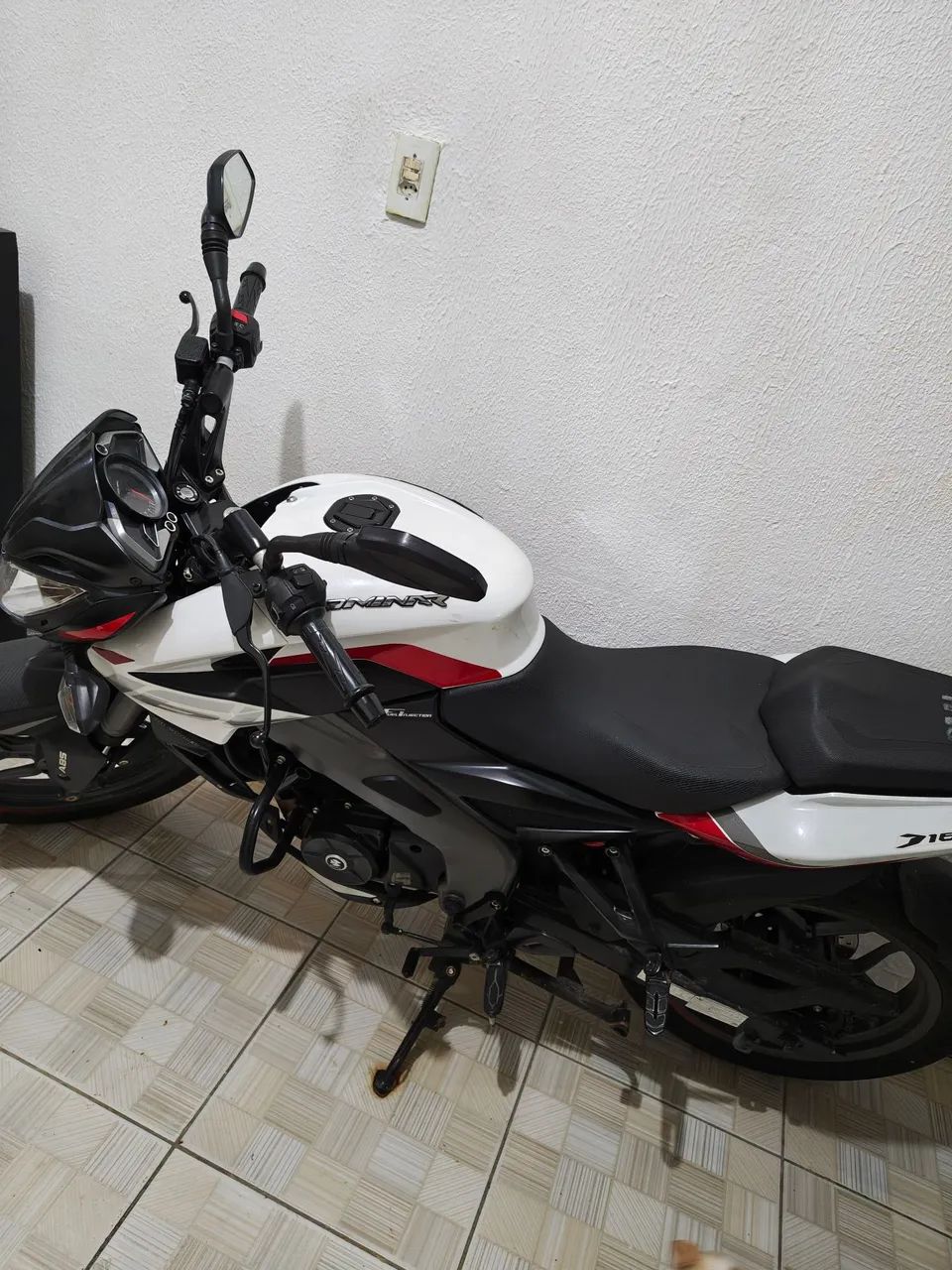 Bajaj Dominar 160 2025 - Foto 8