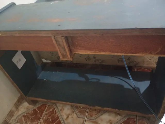 Escrivania + cabide  - Foto 4