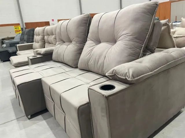 Sofá Retrátil e Reclinável com Porta Copo (PROMOÇÃO OUTLET) - Foto 2
