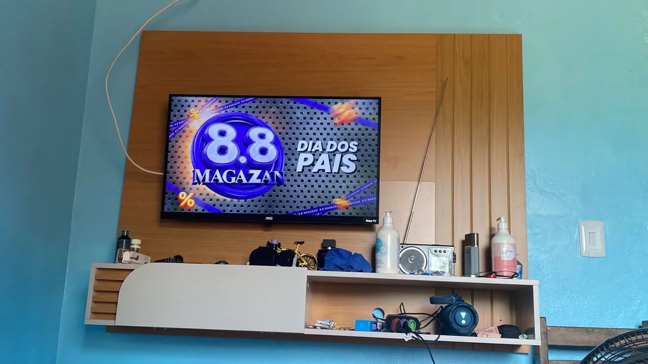 TV 32 polegadas nova + painel pra vender logo!