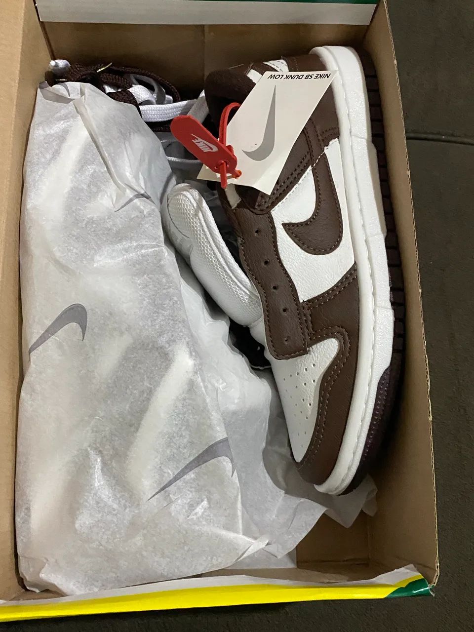 Tênis Nike Dunk Low SB Marrom/Branco - Foto 5
