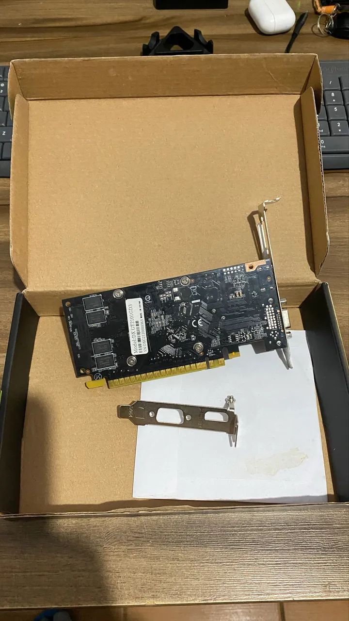 Placa de Vídeo NVIDIA GeForce GT210 1GB DDR3 64 bits - Foto 2