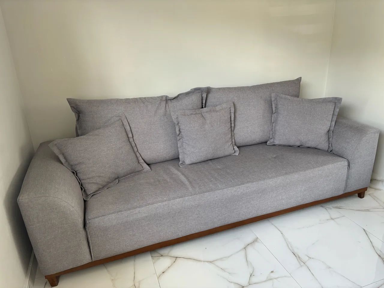 Sofá 4 lugares Linho - Excelente estado - Foto 4