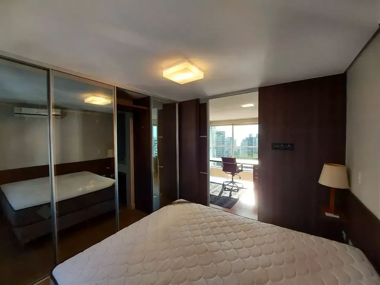 Lindo Loft à Venda, Centro de Florianópolis, Mobiliado, 80m2 Privativos - Foto 5