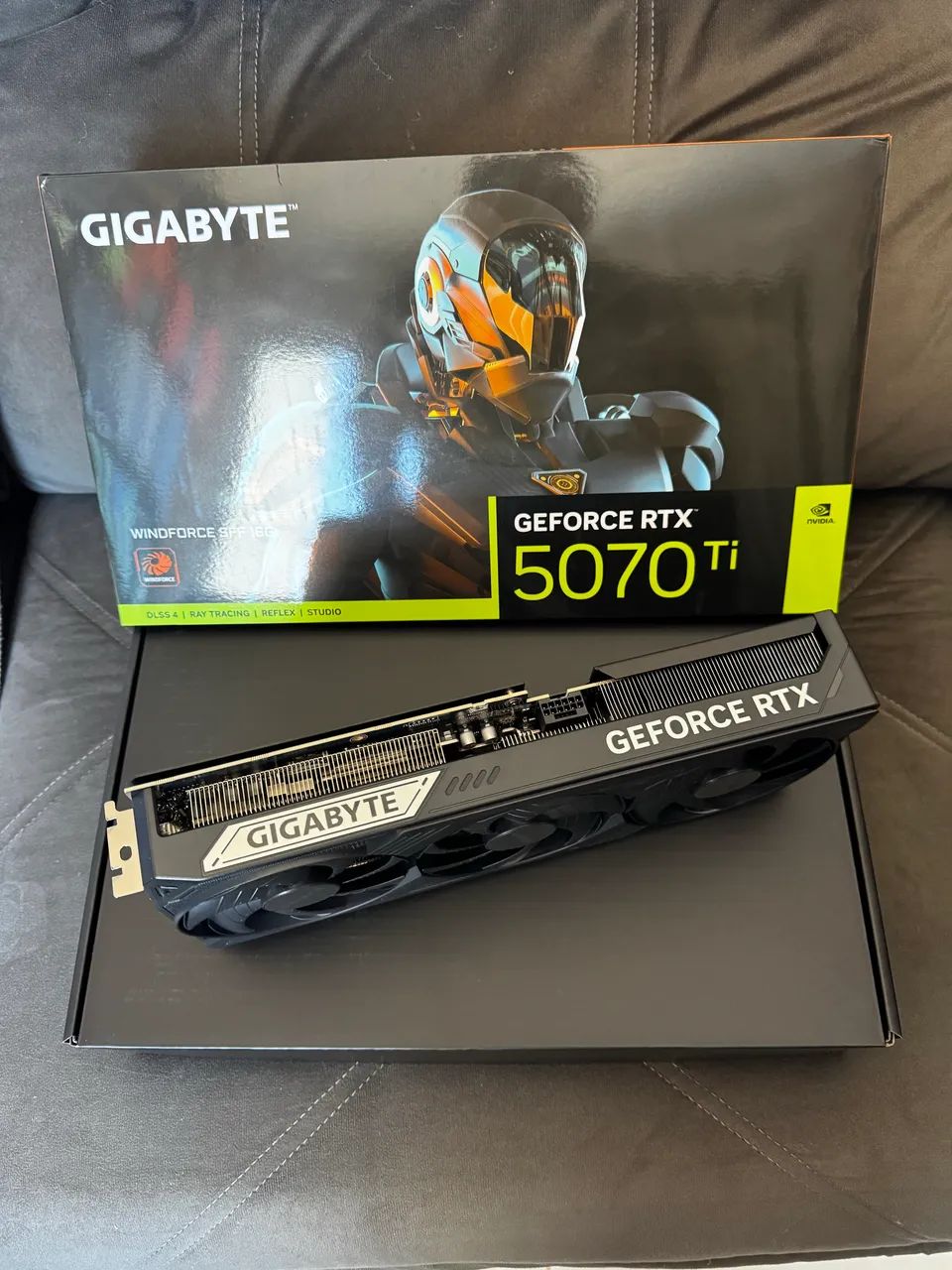 RTX 5070 Ti GIGABYTE SFF 16GB 