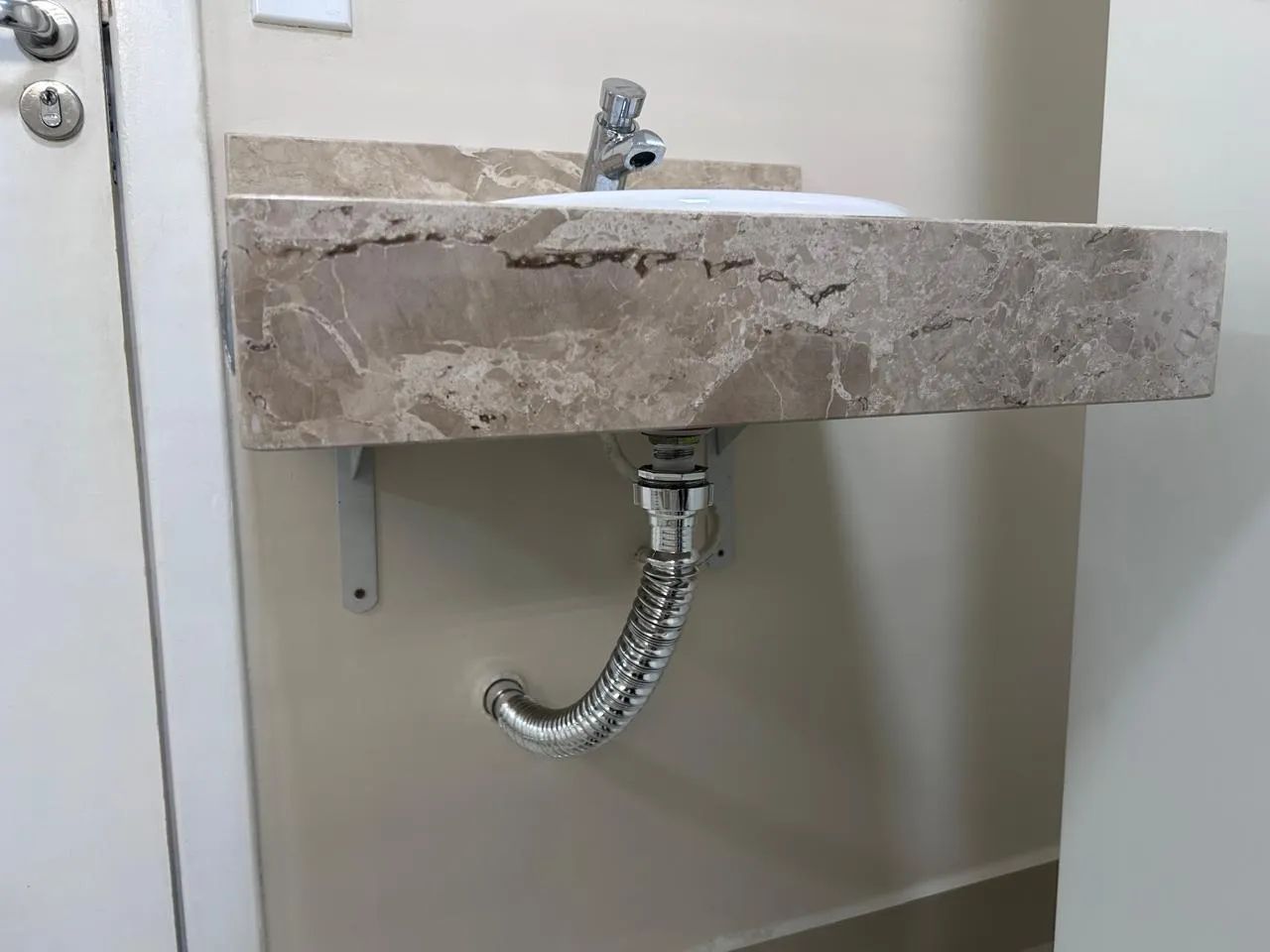 PIA BEGE BAHIA E TORNEIRA AUTOMÁTICA  - Foto 3