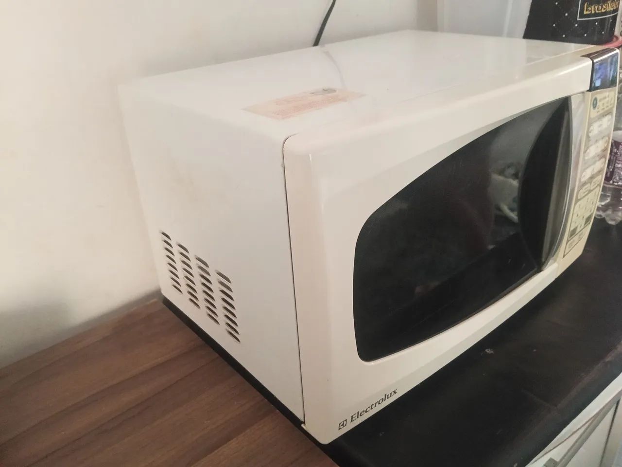 Microondas funcionando perfeitamente 